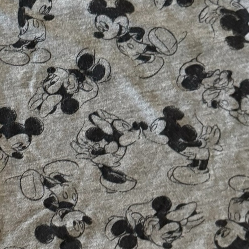 Disney | Charcoal Mickey Mouse Graphic Tee XL New Without Tags - Picture 11 of 12